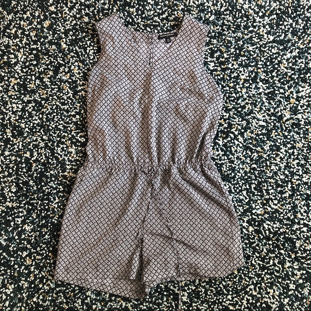 Banana Republic- Grey Patterned Romper